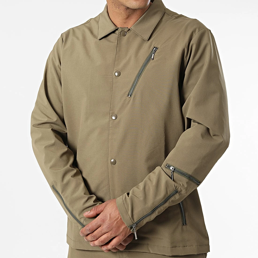 Ensemble Veste Et Pantalon Jogging KL-2060 Vert Kaki de ADJ 5 Ensemble Veste Et Pantalon Jogging KL-2060 Vert Kaki de ADJ – Image 3