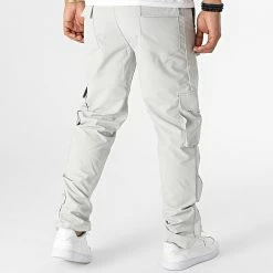 Pantalon Cargo KL-2044 Gris Clair de ADJ 9 Pantalon Cargo KL-2044 Gris Clair de ADJ -ADJ Soldes adj 318823 KL 2044 2 LIGHT GREY 20220513T162801 04