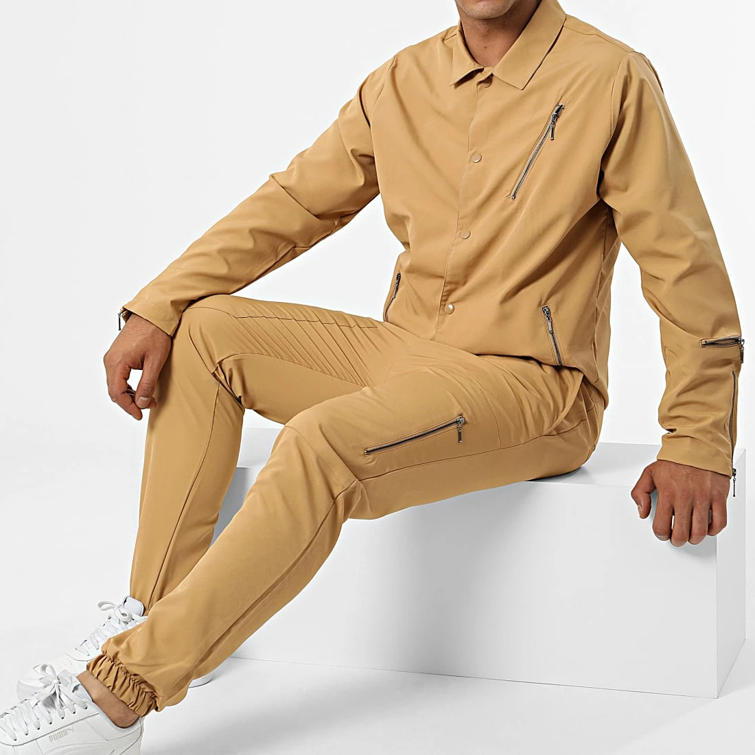 Ensemble Veste Et Jogger Pant KL-2060 Camel de ADJ 3 Ensemble Veste Et Jogger Pant KL-2060 Camel de ADJ