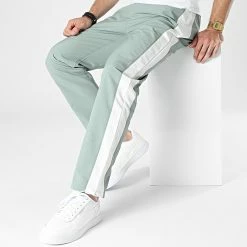 Pantalon Jogging A Bandes SV-001 Vert de ADJ -ADJ Soldes adj 323472 SV 001 MINT WHITE 20220621T135946 03