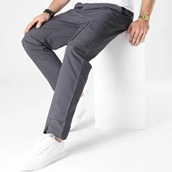 Pantalon Jogging A Bandes SV-001 Gris Anthracite de ADJ -ADJ Soldes adj 323473 SV 001 ANTHRA GREY 20220621T140346 03