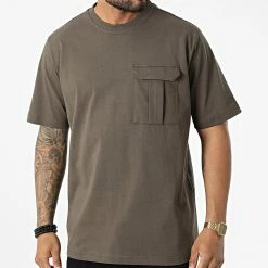 Tee Shirt Poche 003 Vert Kaki de ADJ