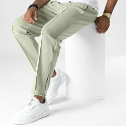 Pantalon Jogging KL-2078 Vert Kaki de ADJ -ADJ Soldes adj 327651 KL 2078 1 OLIVE 20220715T084529 03