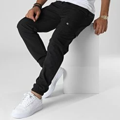 Pantalon Cargo KL-2103 Noir de ADJ -ADJ Soldes adj 338914 KL 2103 BLACK 20221004T151712 03