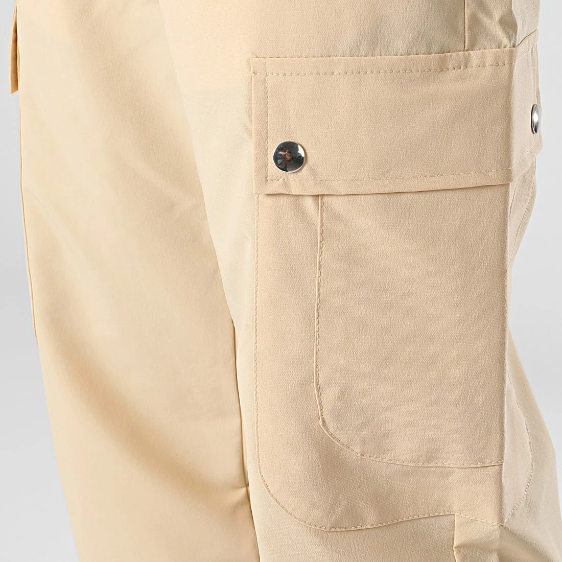 Pantalon Cargo KL-2103 Beige de ADJ 4 Pantalon Cargo KL-2103 Beige de ADJ – Image 2